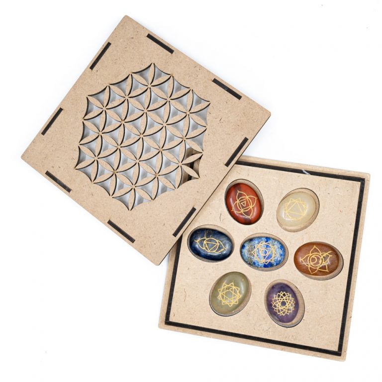 Chakra edelstenen set in houten doosje flower of life