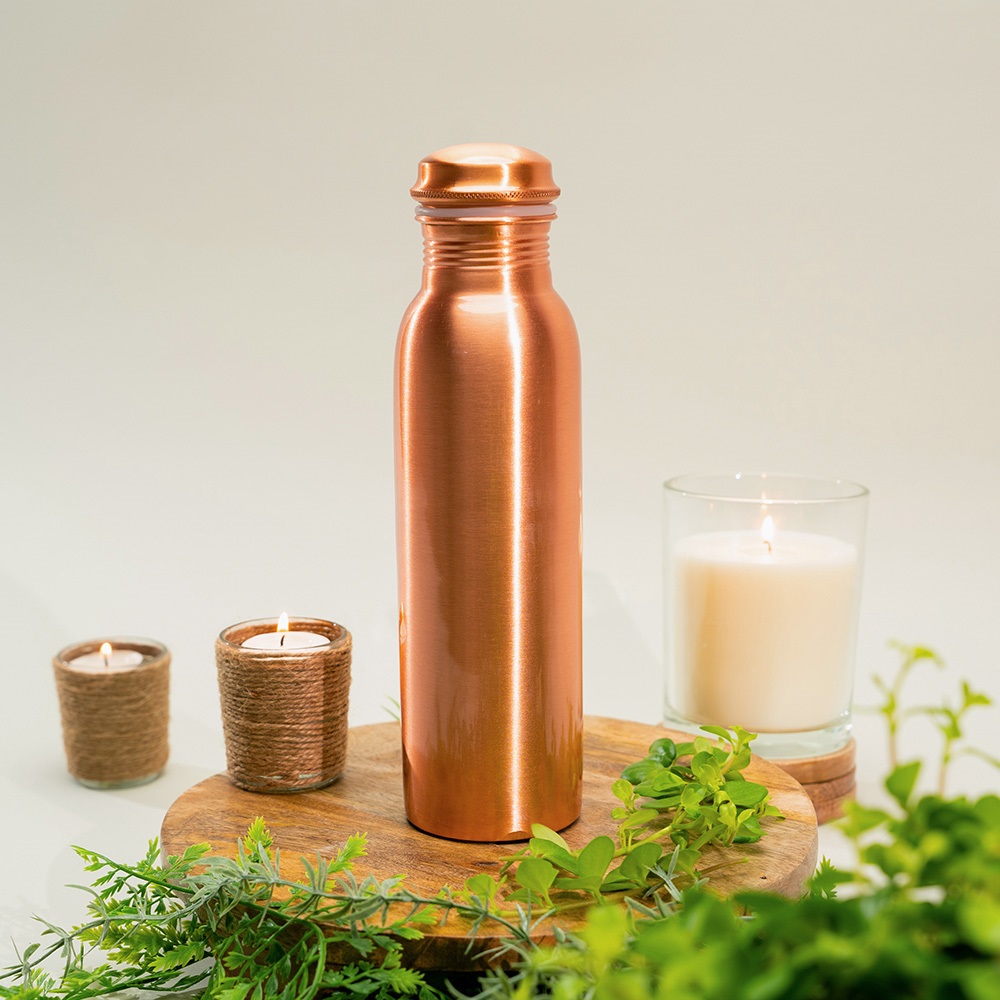 Koperen waterfles glad - 950 ml - in luxe geschenkverpakking